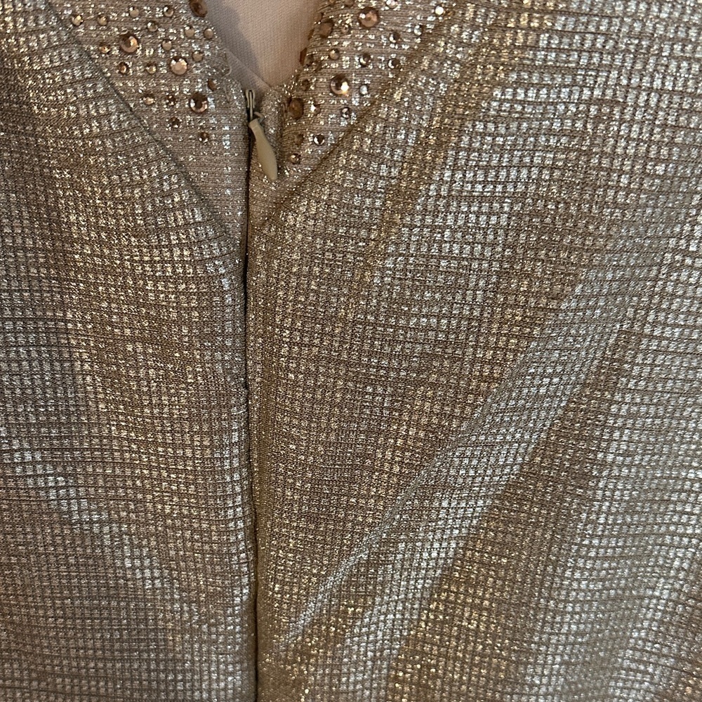 Elegant Gold Women's Dress - European imported - Picture 6 of 7